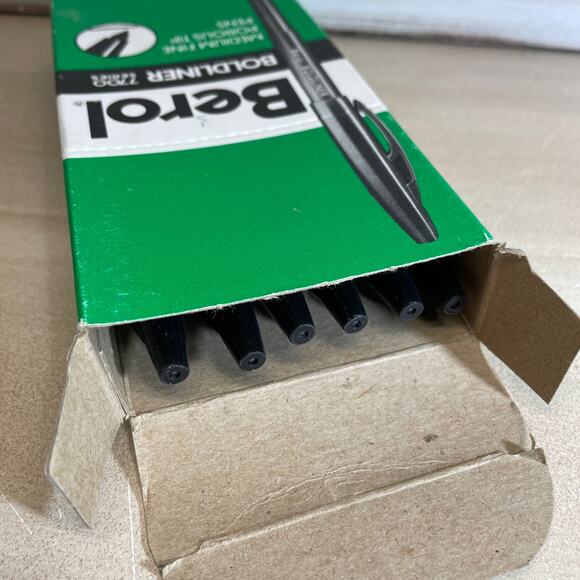 Berol Boldliner 7700 Series Medium Fine Porous Tip Ink Pens - Picture 2 of 4